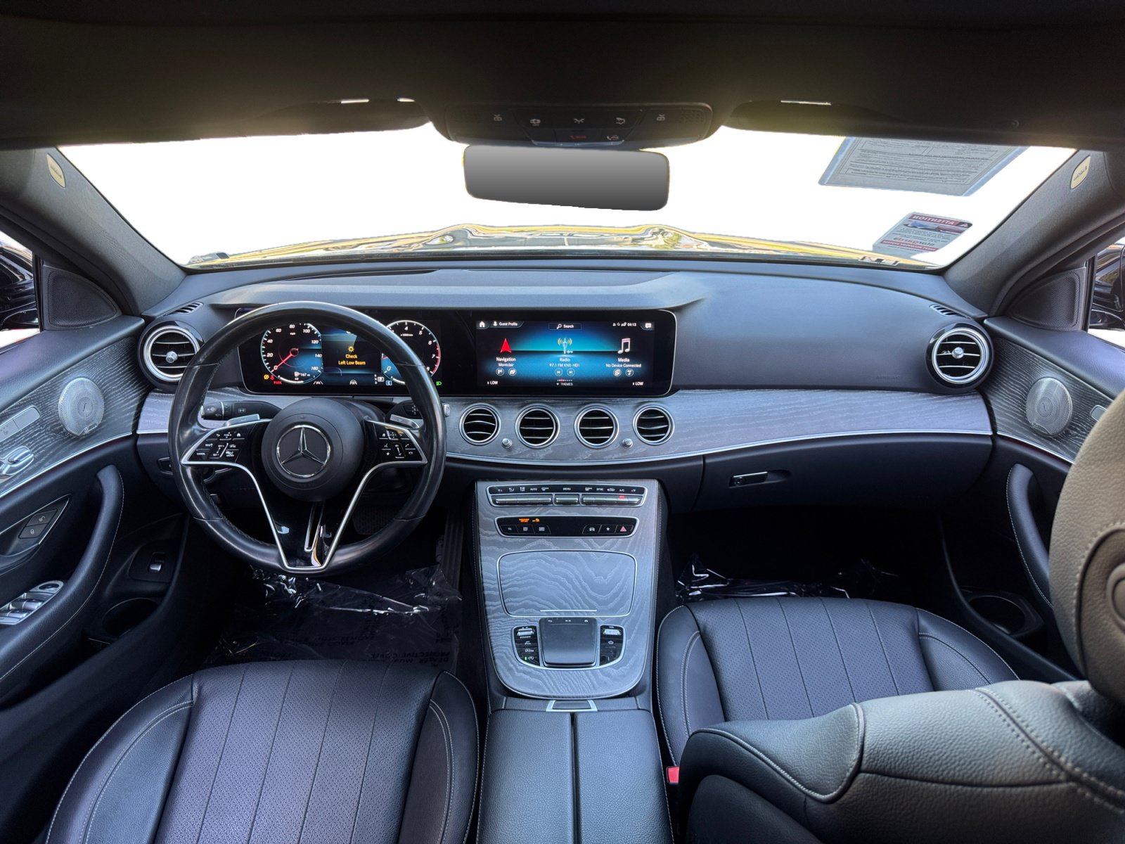 Used 2022 Mercedes-Benz E 350 Sedan w/ Driver Assistance Package image 11