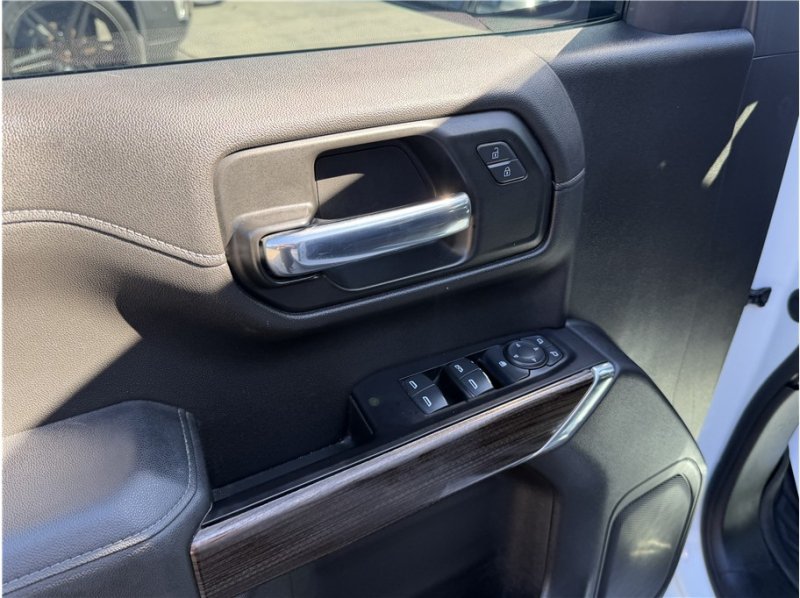 Used 2020 Chevrolet Silverado 1500 LT w/ All-Star Edition AWD/4WD image 16