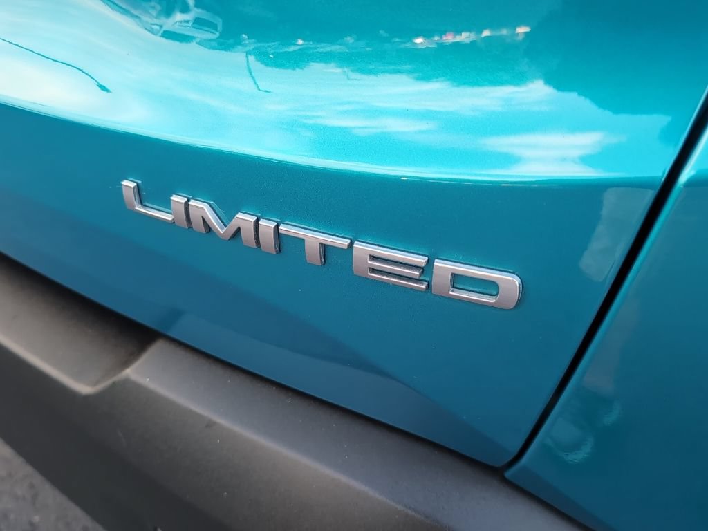 Used 2022 Jeep Renegade Limited AWD/4WD image 6