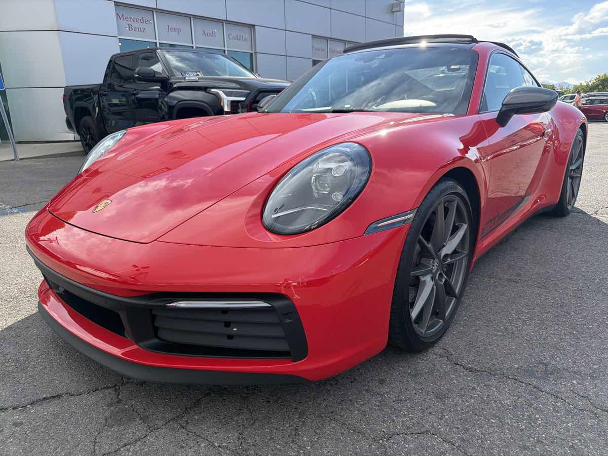 Used 2024 Porsche 911 Carrera T image 9
