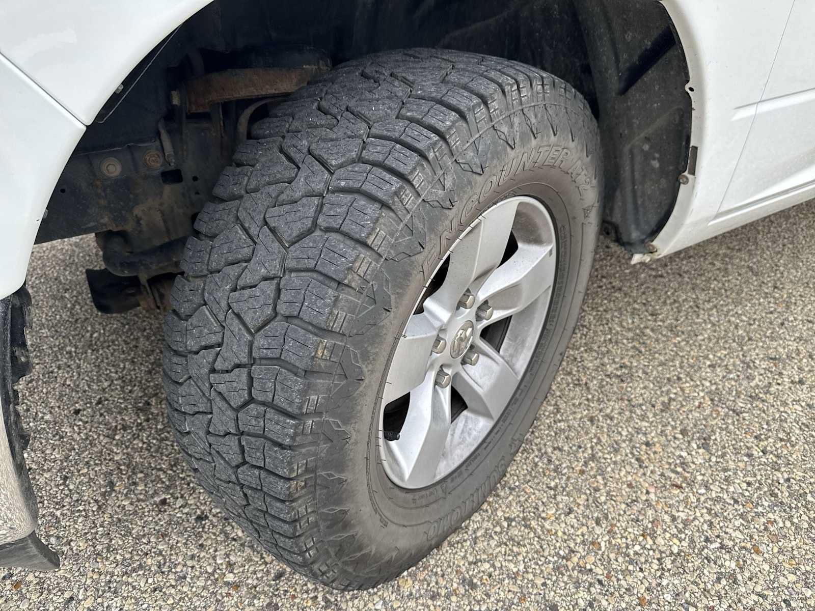 Used 2023 RAM 1500 Classic SLT AWD/4WD image 3