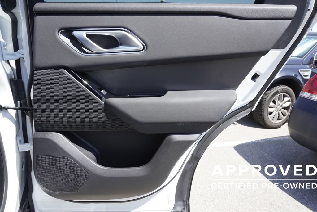 Used 2025 Land Rover Range Rover Velar Dynamic SE AWD/4WD image 25
