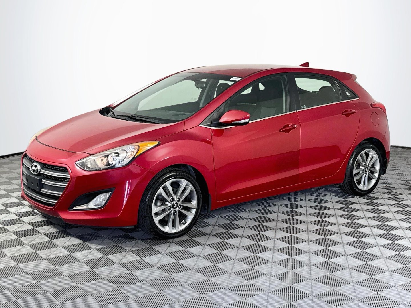 Used 2016 Hyundai Elantra GT w/ Option Group 02 FWD image 4