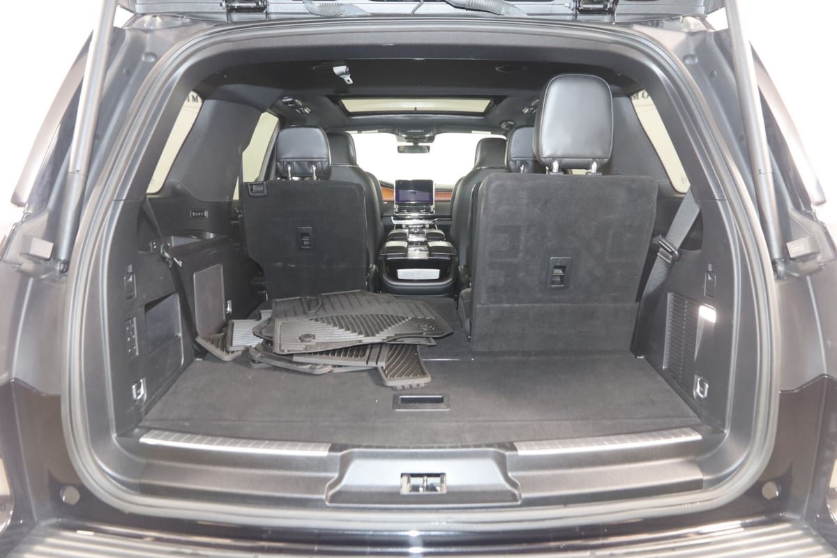 Used 2020 Lincoln Navigator Reserve AWD/4WD image 45