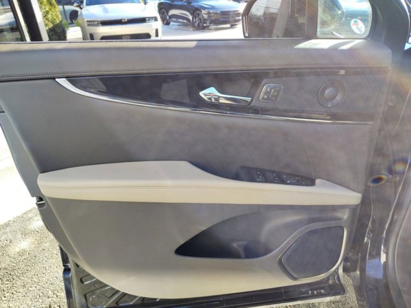 Used 2023 Lincoln Nautilus Reserve w/ Equipment Group 201A image 22