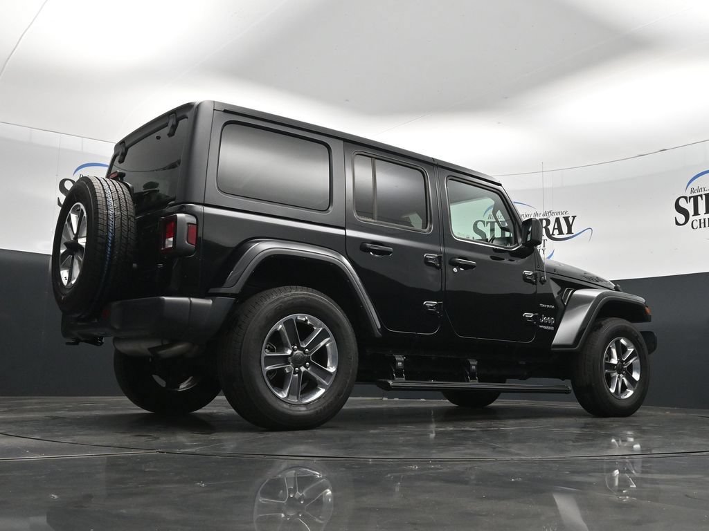 Used 2021 Jeep Wrangler Unlimited Sahara AWD/4WD image 32