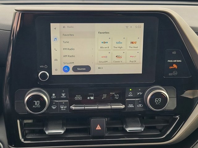 Used 2023 Toyota Highlander LE image 20