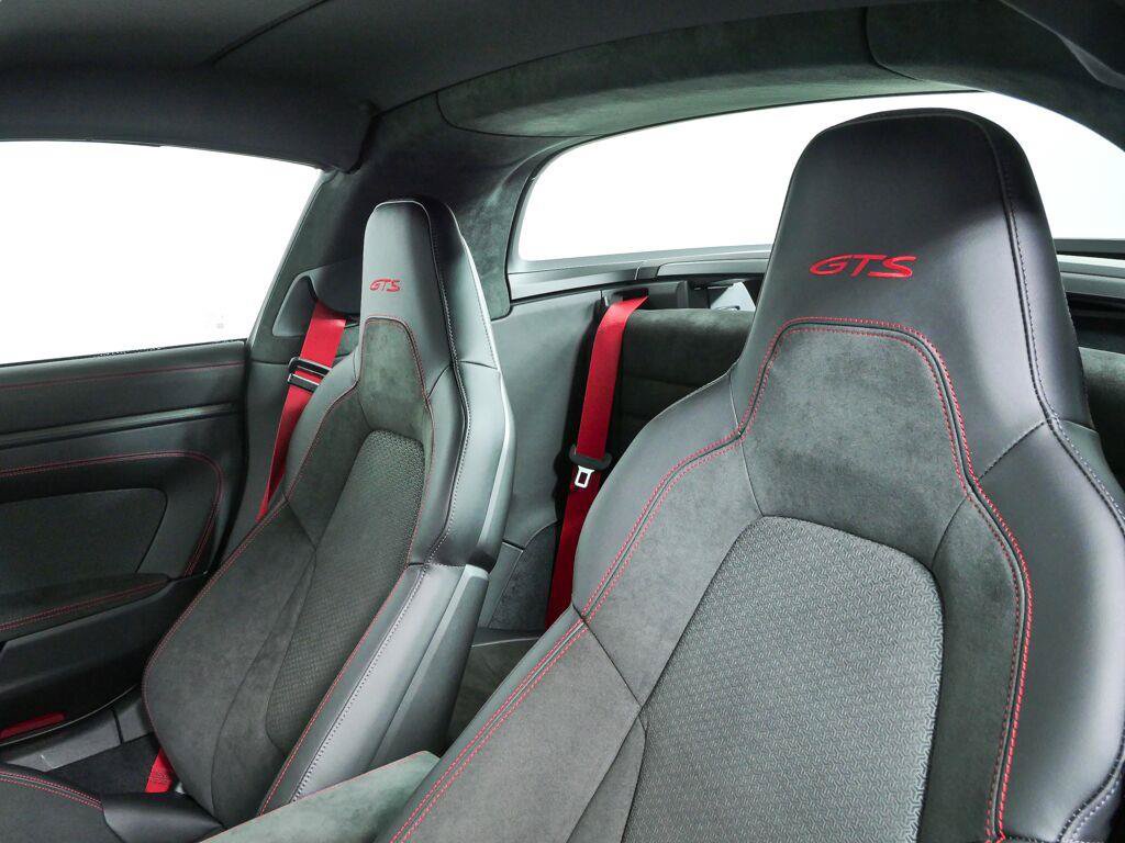Certified 2026 Porsche 911 Targa 4 GTS AWD/4WD image 5