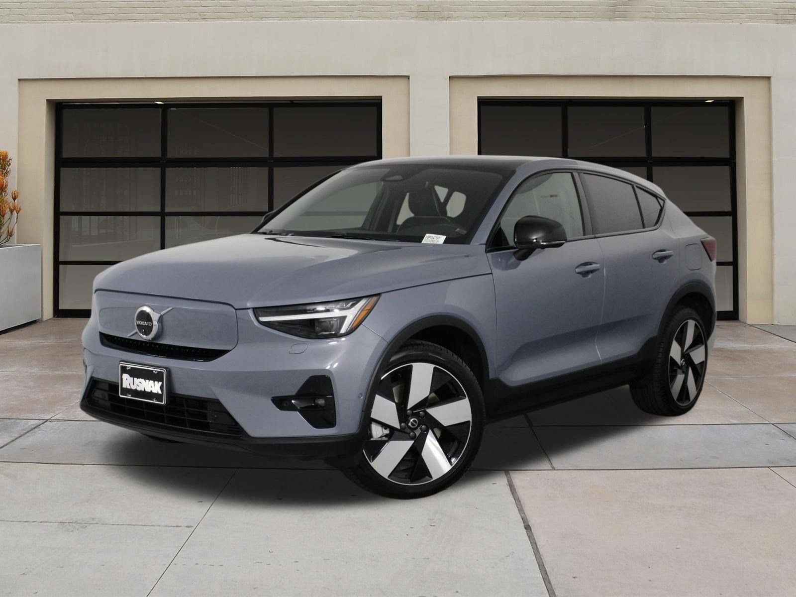 Certified 2023 Volvo C40 P8 Recharge Ultimate w/ Protection Package Premier AWD/4WD image 3