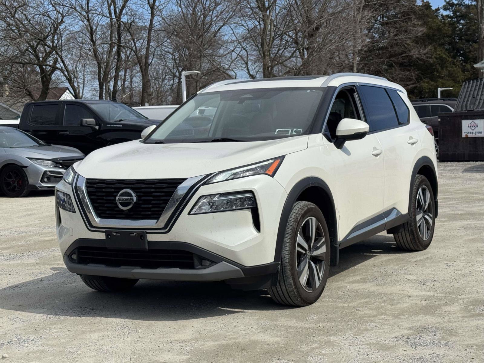 Used 2021 Nissan Rogue SL image 1