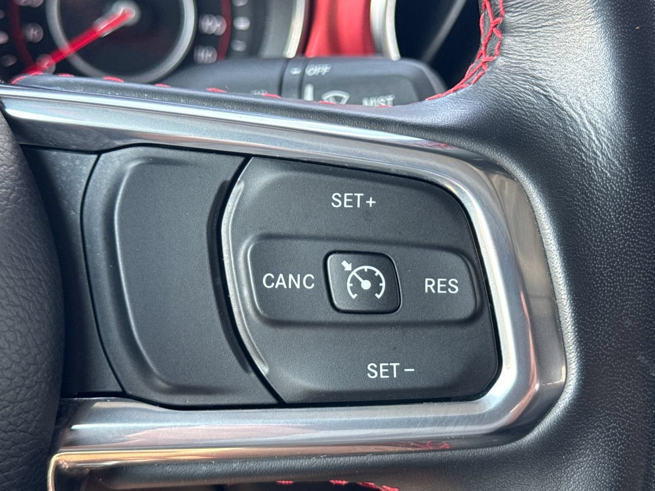 Used 2022 Jeep Gladiator Rubicon w/ LED Lighting Group AWD/4WD image 25
