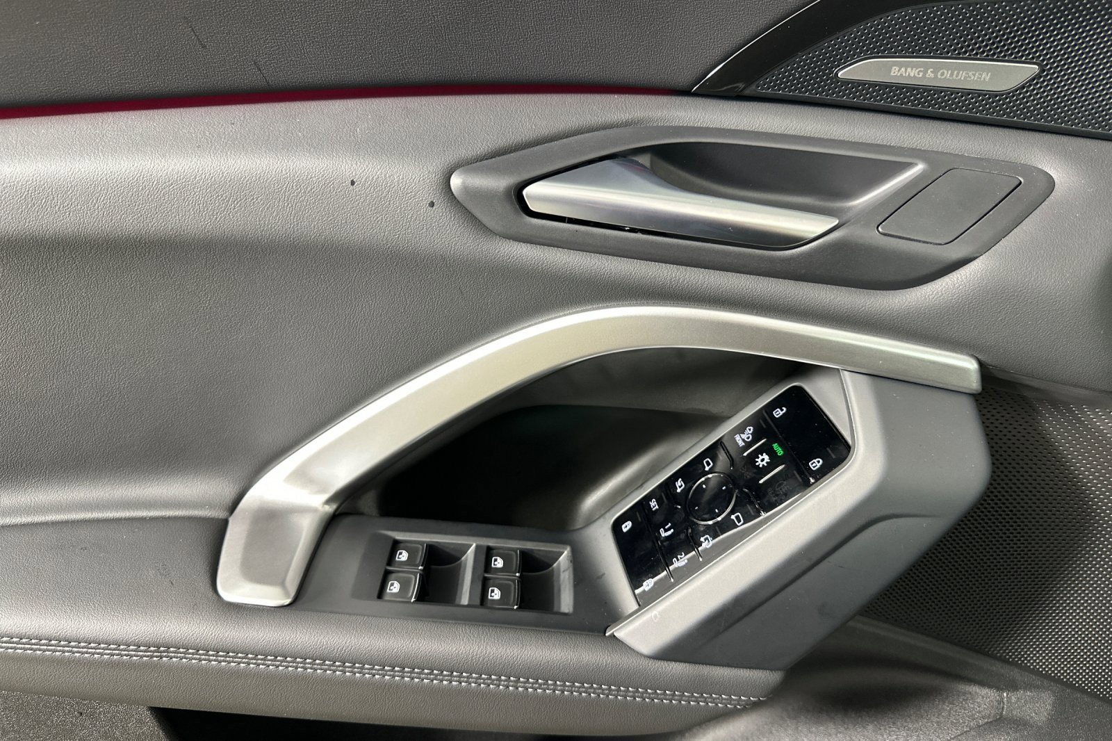 New 2025 Audi Q5 Prestige image 10