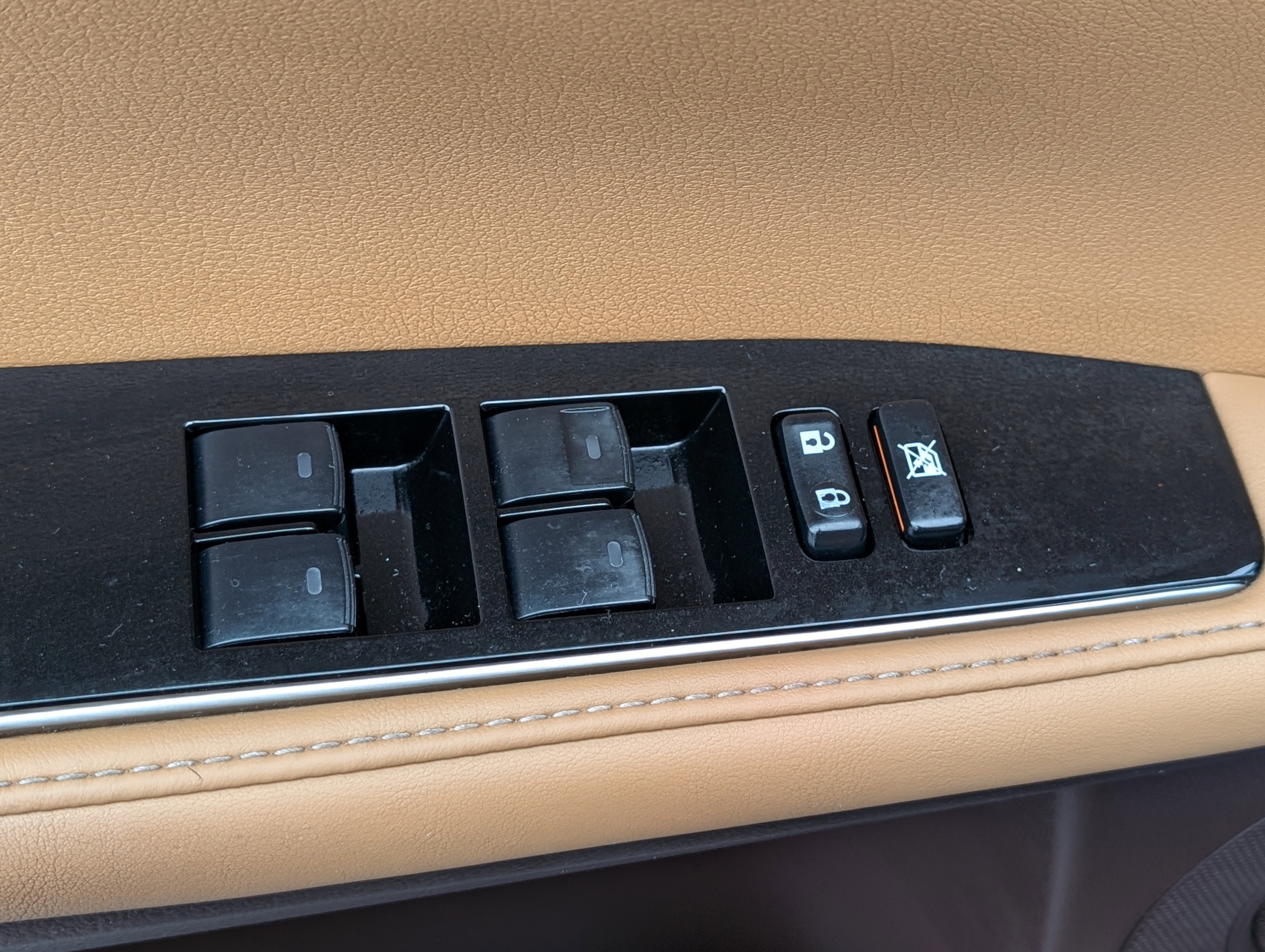 Used 2018 Lexus ES 350 w/ Luxury Package w/Wood Trim image 19