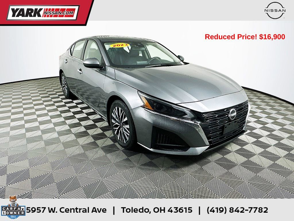 Used 2023 Nissan Altima 2.5 SV image 1