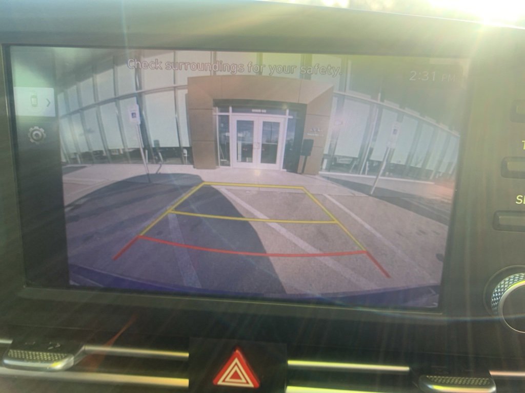 Certified 2024 Hyundai Elantra SE image 25