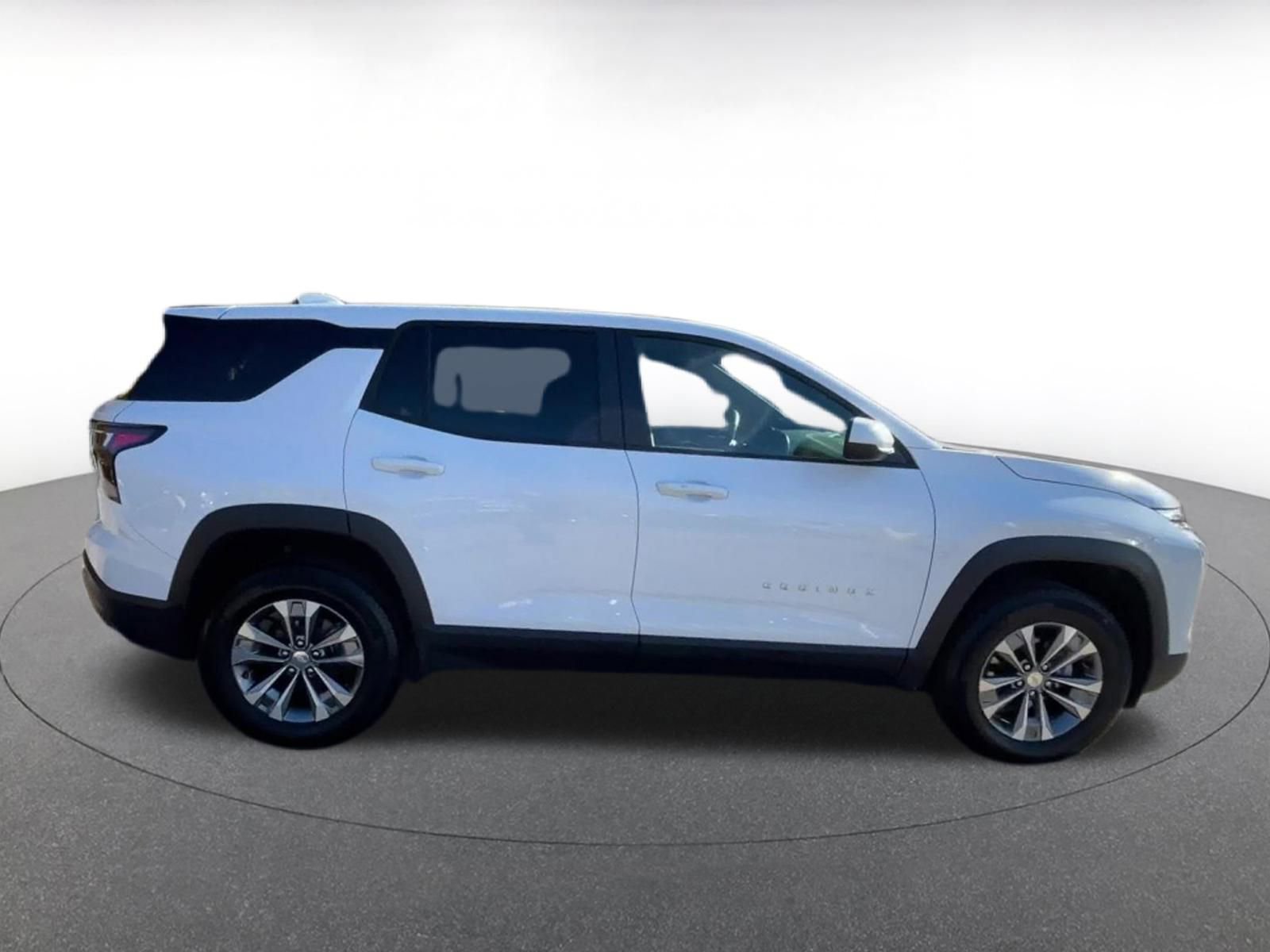 Used 2025 Chevrolet Equinox LT image 16