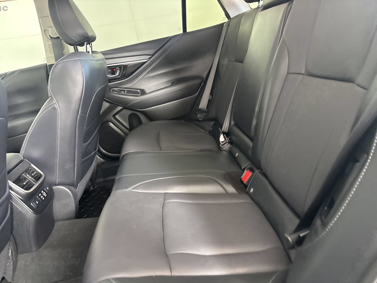 Used 2024 Subaru Outback Limited AWD/4WD image 24