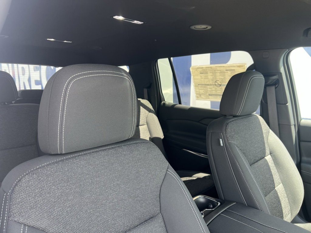 New 2025 Chevrolet Traverse LT image 27