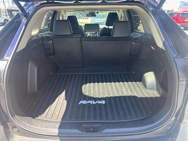 Used 2020 Toyota RAV4 XLE Premium AWD/4WD image 12