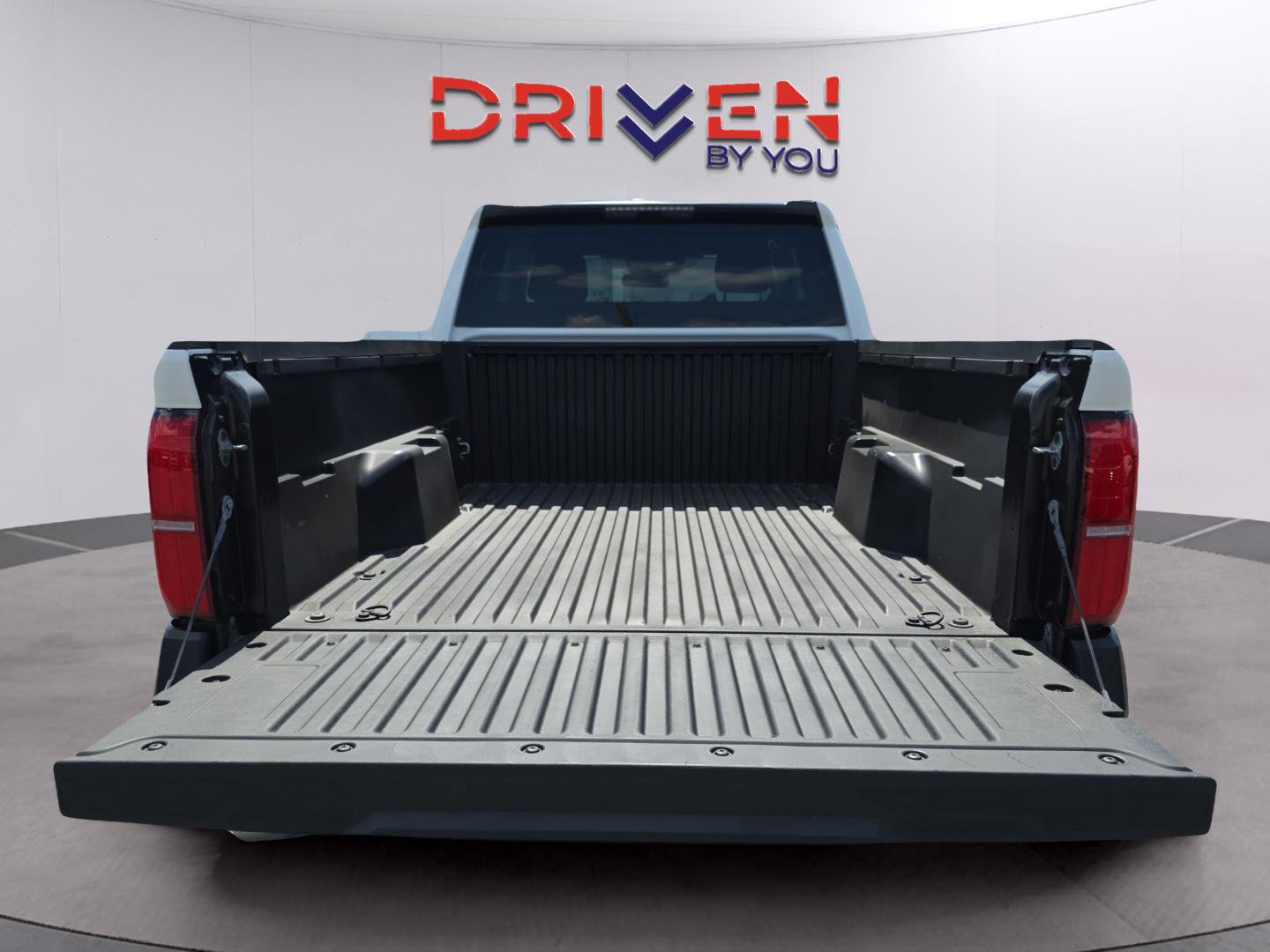 Used 2024 Toyota Tacoma SR RWD image 27