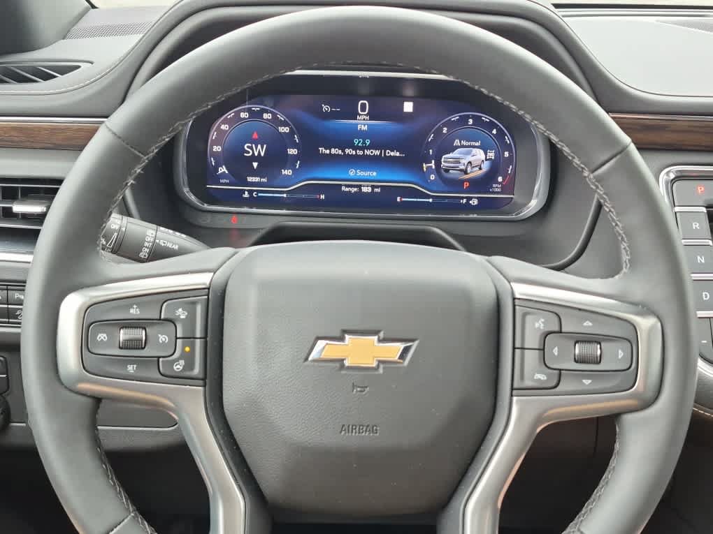 Used 2023 Chevrolet Tahoe Premier w/ Premium Package 2 AWD/4WD image 18