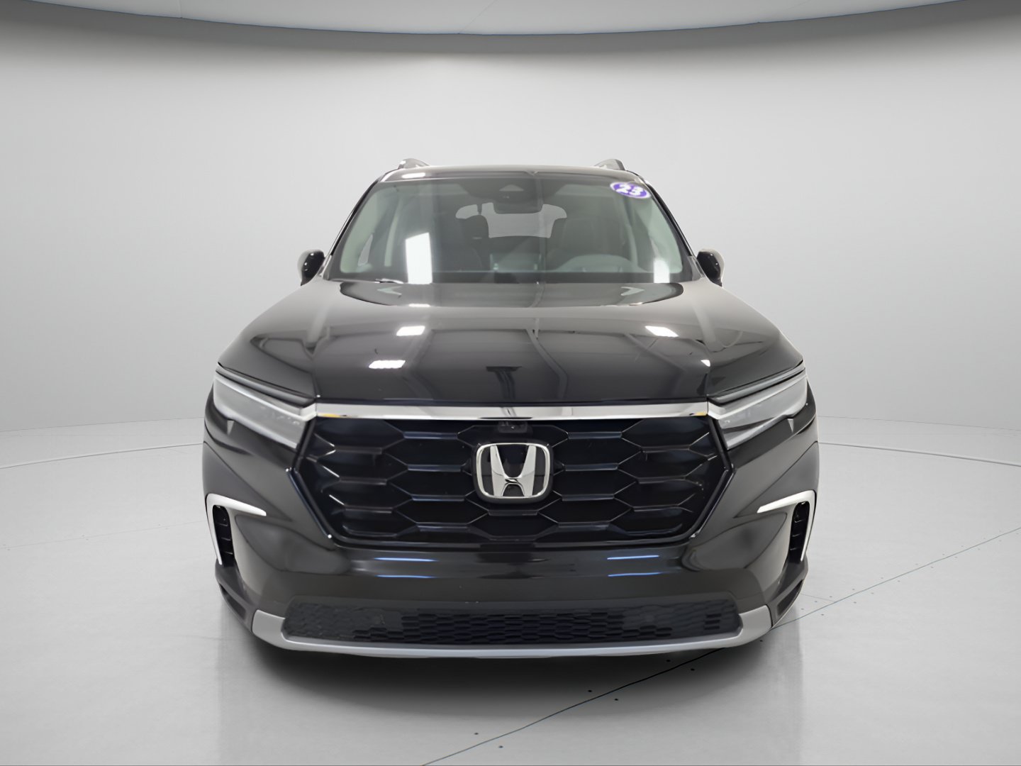 Used 2023 Honda Pilot Elite image 2