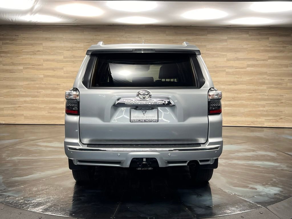 Used 2024 Toyota 4Runner Limited AWD/4WD image 17
