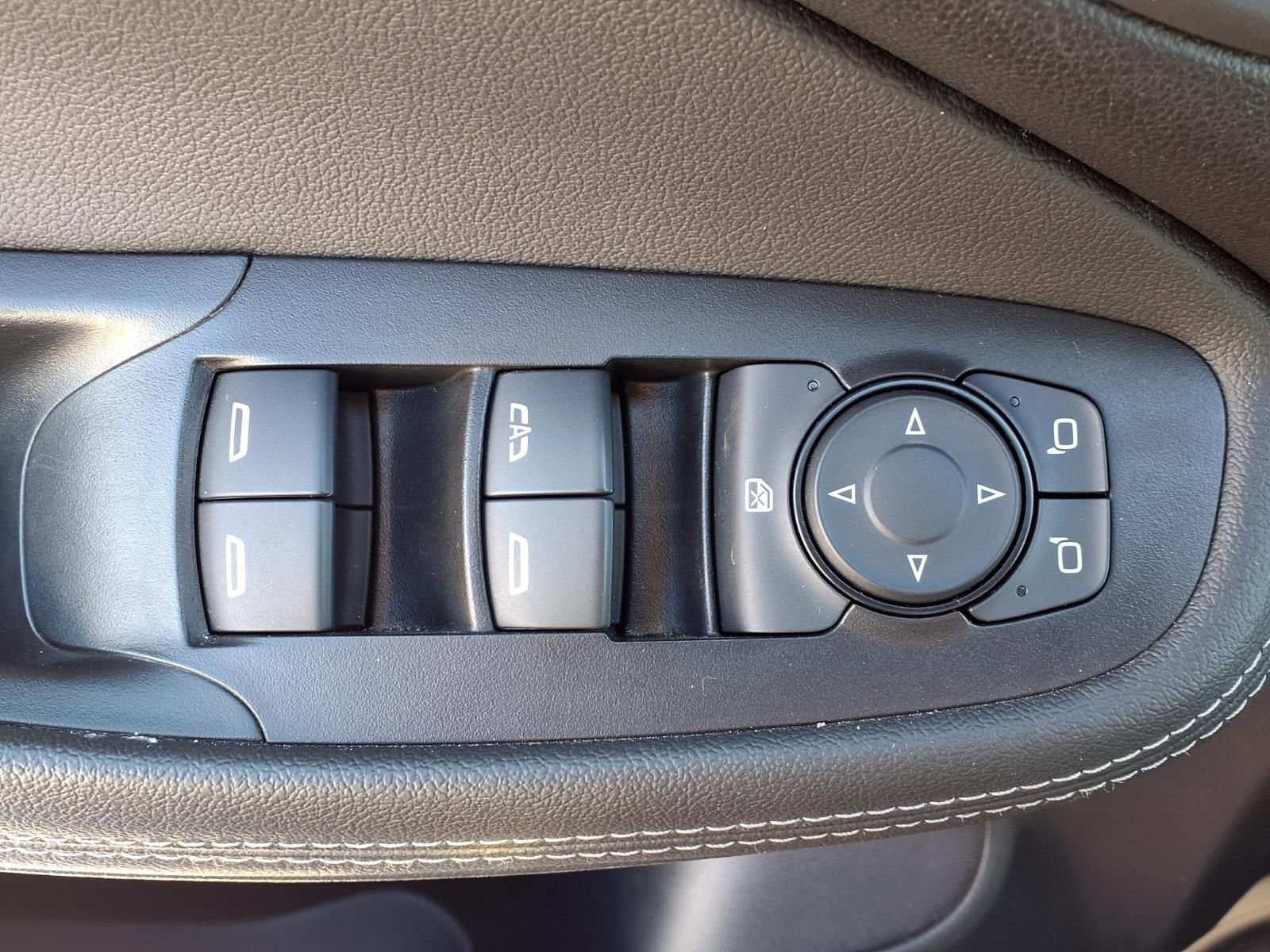 Used 2024 Buick Encore GX Sport Touring FWD image 8