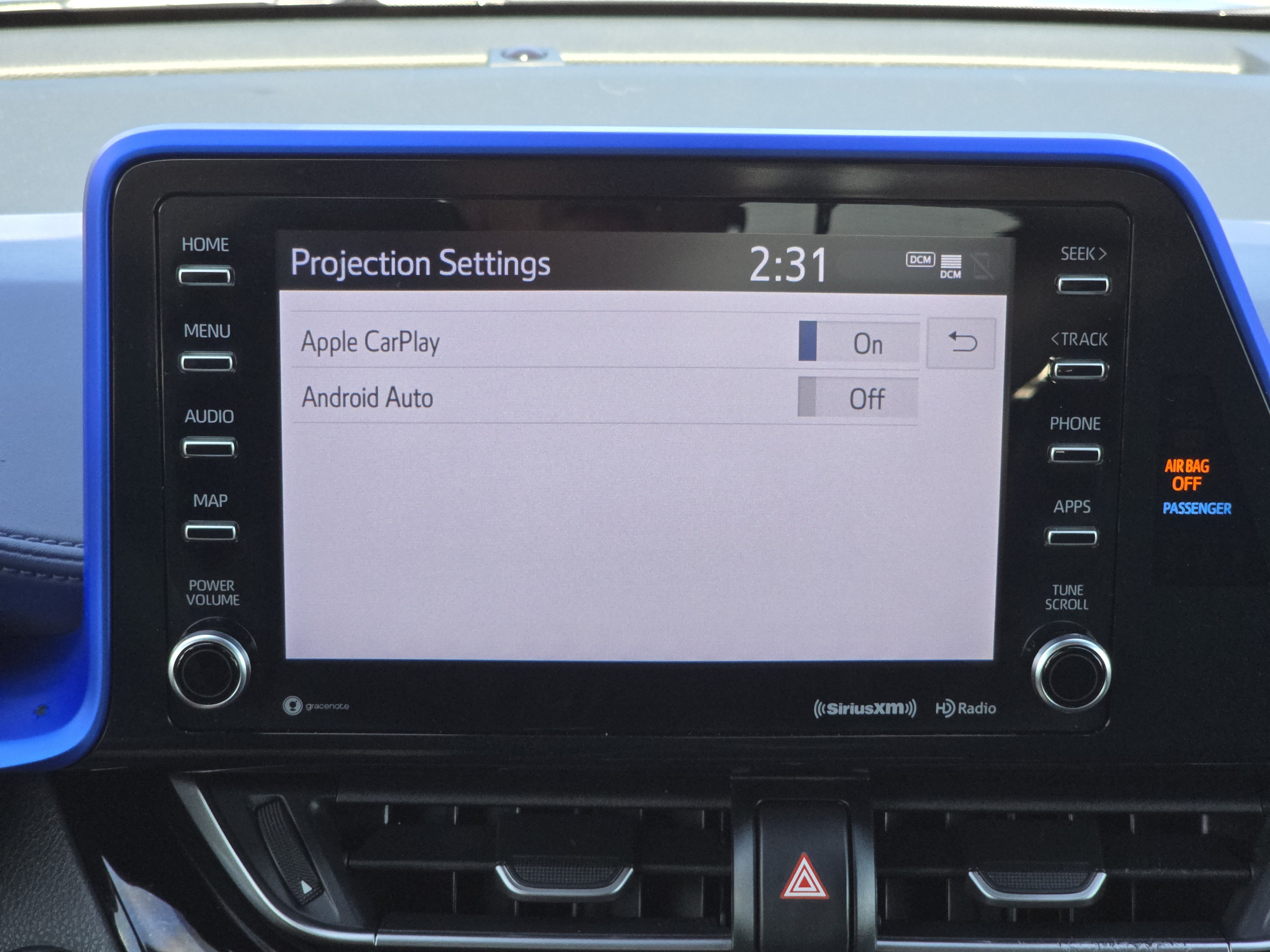 Used 2020 Toyota C-HR XLE FWD image 9