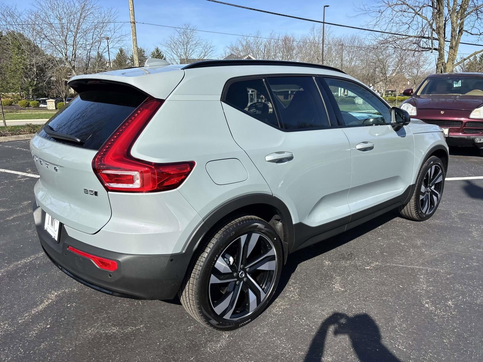 New 2026 Volvo XC40 B5 Plus w/ Climate Package image 5