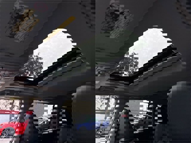 Used 2024 Toyota Highlander XLE image 26