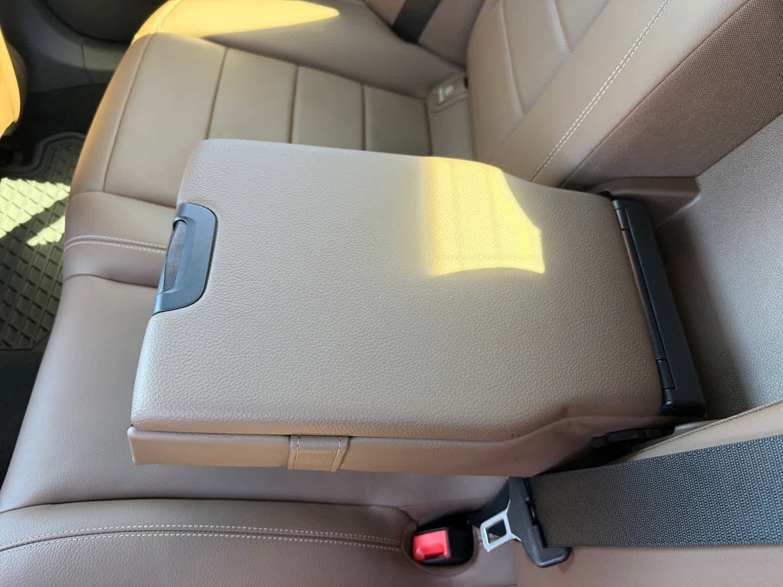 Certified 2023 Mercedes-Benz E 350 4MATIC Sedan image 17