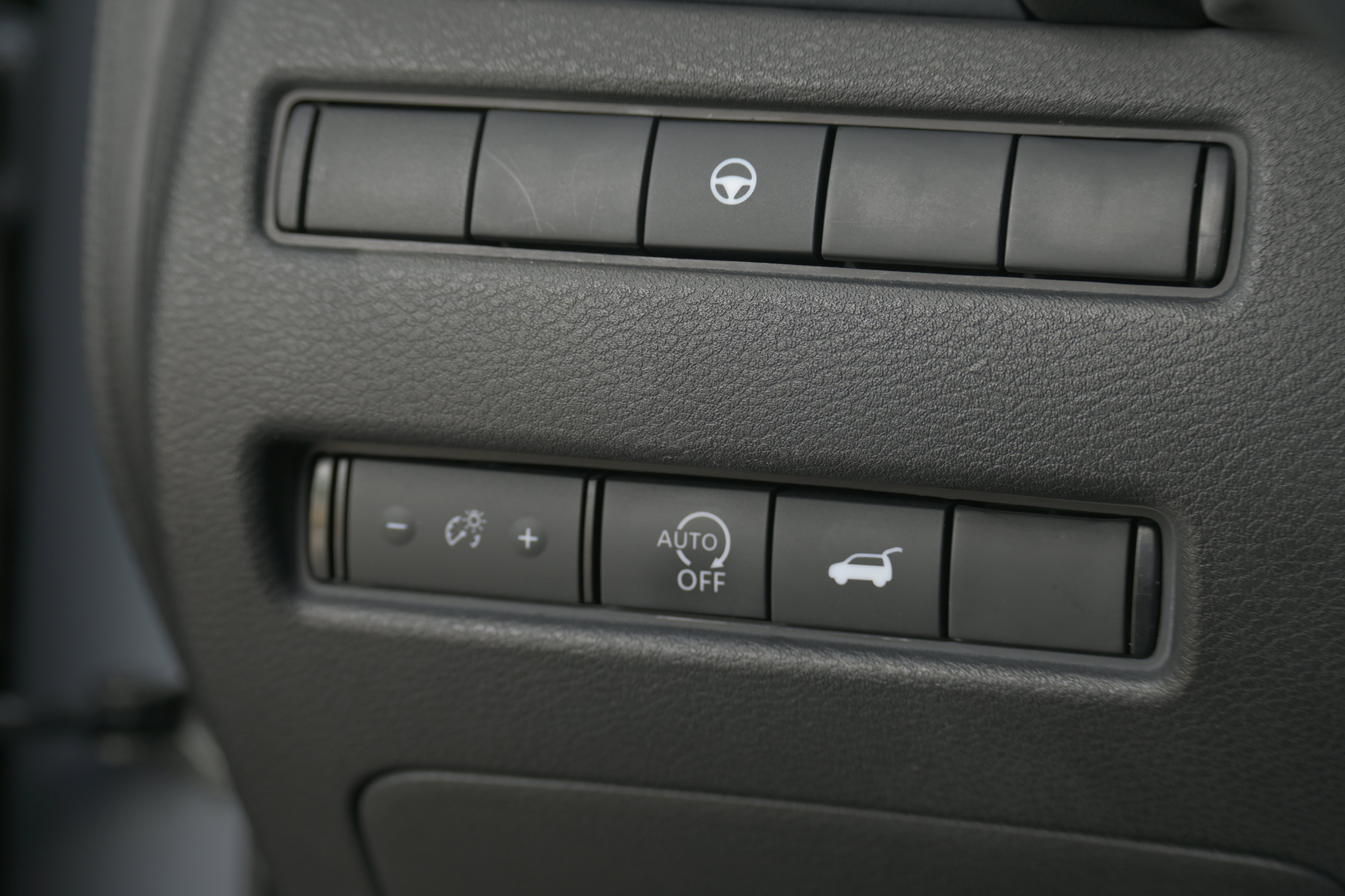 Used 2023 Nissan Rogue SL w/ SL Premium Package FWD image 26