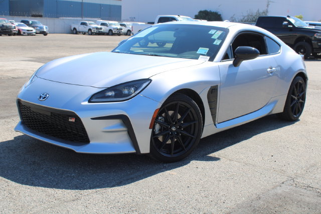 Used 2023 Toyota GR86 Premium RWD image 11