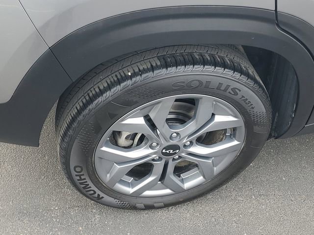 Certified 2024 Kia Seltos S image 5