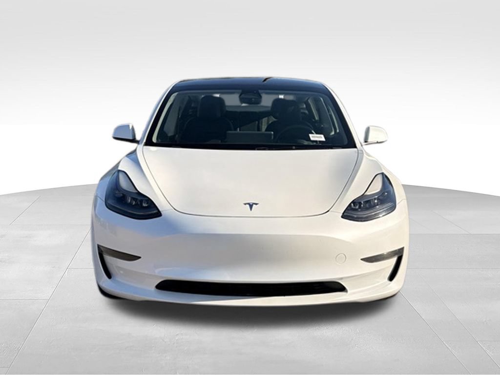 Used 2023 Tesla Model 3 Standard Range RWD image 3