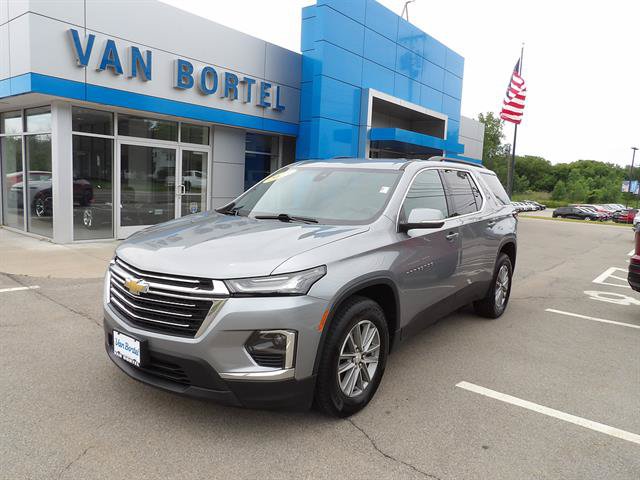 Used 2023 Chevrolet Traverse LT AWD/4WD image 1