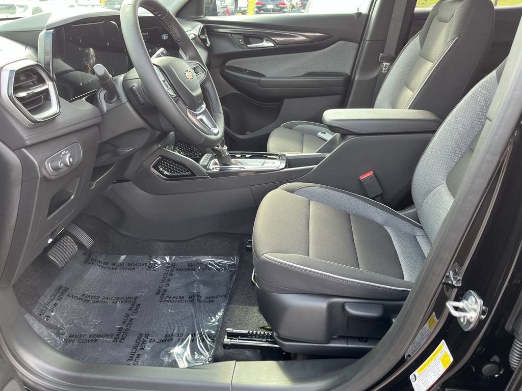 New 2026 Chevrolet TrailBlazer LT w/ LT Cold Weather Package AWD/4WD image 9
