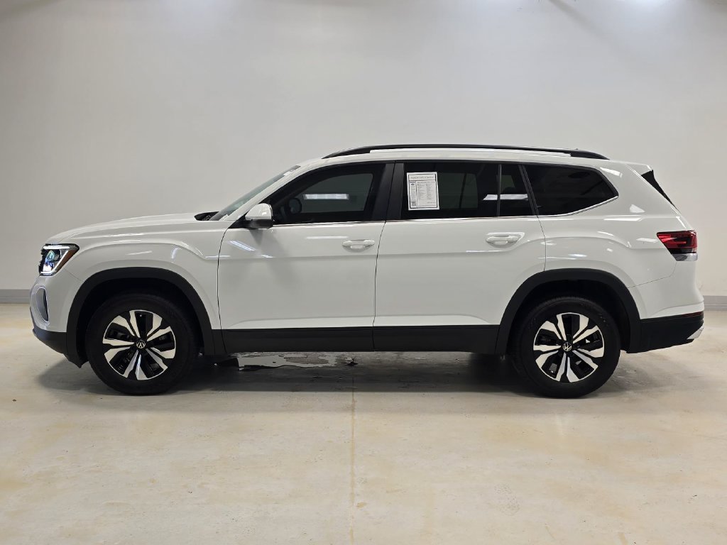 Used 2024 Volkswagen Atlas SE FWD image 29