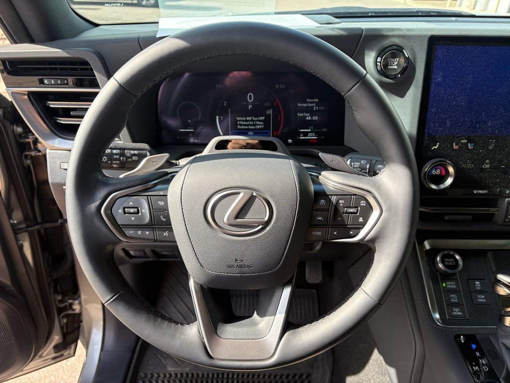 Used 2025 Lexus GX 550 w/ Accessory Package (CT) AWD/4WD image 21