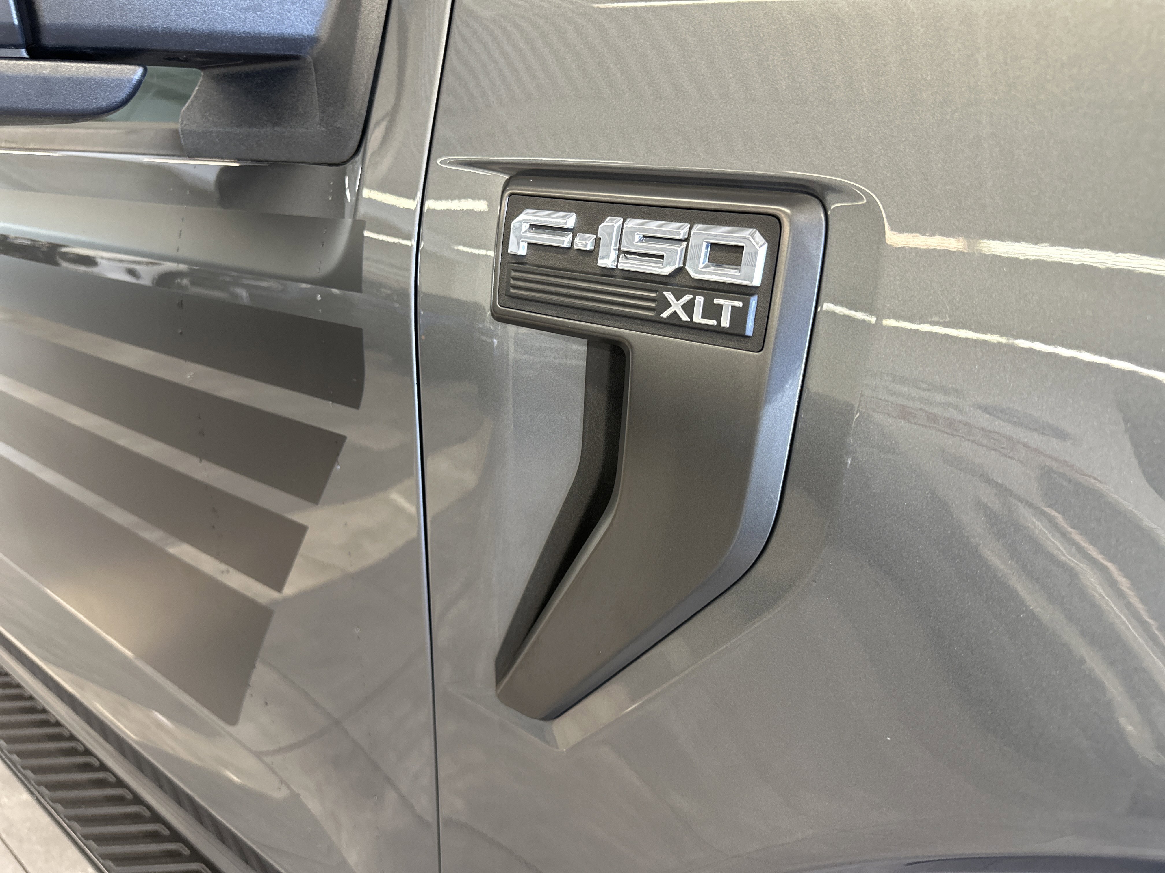 Certified 2022 Ford F150 XLT w/ Equipment Group 301A Mid image 9