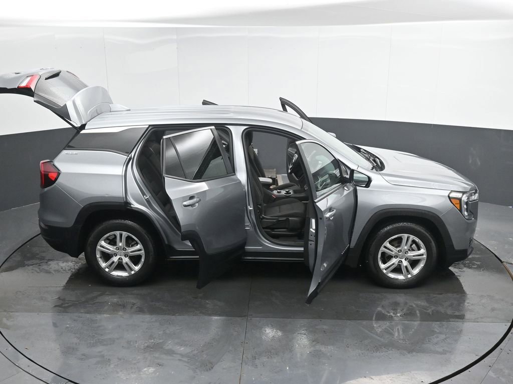 Used 2024 GMC Terrain SLE image 54