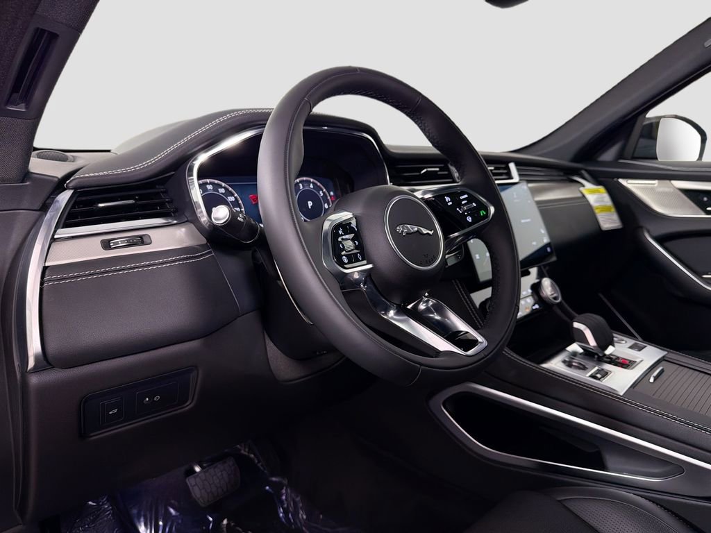 New 2026 Jaguar F-PACE R-Dynamic S AWD/4WD image 9