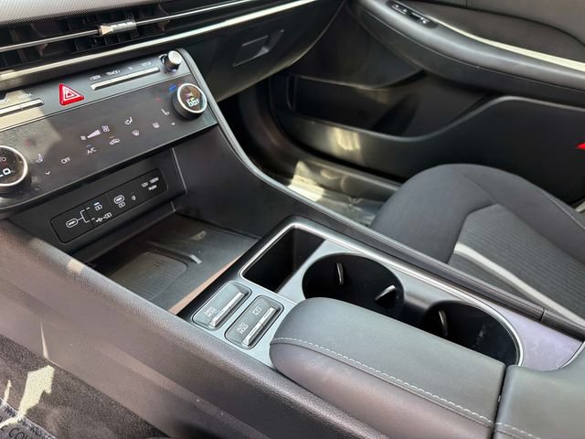 Certified 2024 Hyundai Sonata SEL w/ Convenience Package FWD image 25
