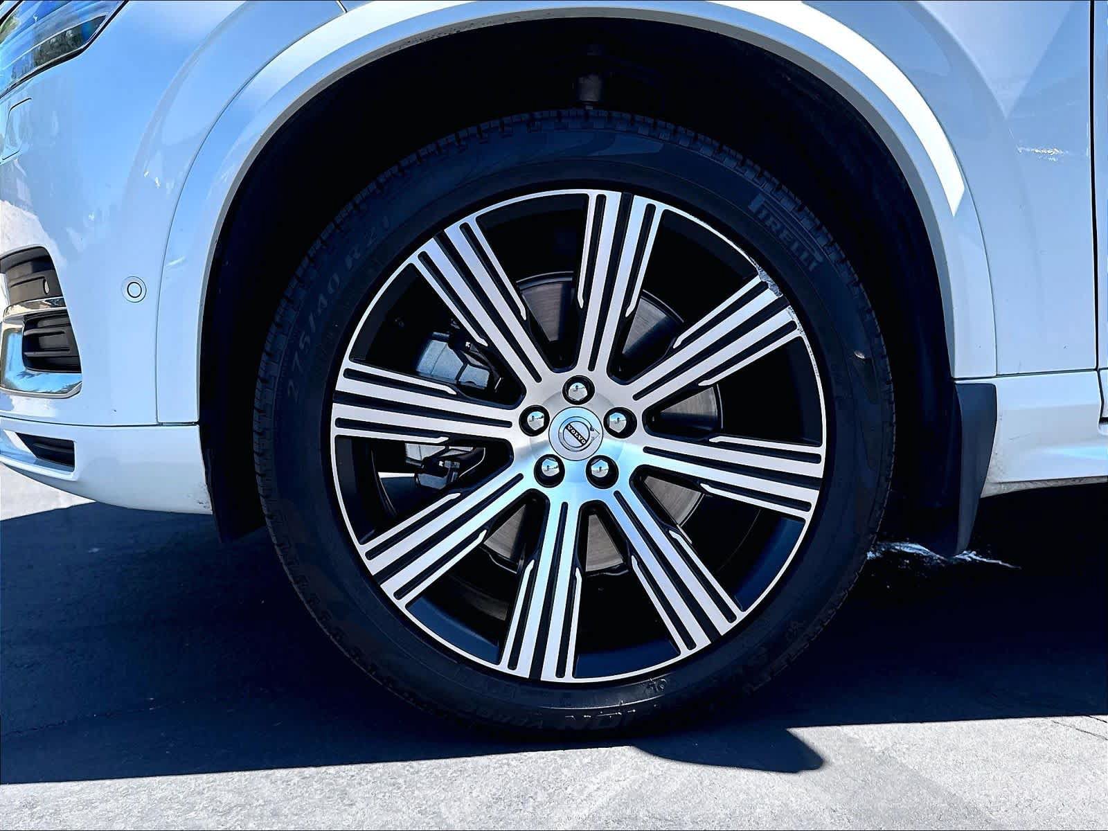 Used 2025 Volvo XC90 T8 Ultra w/ Protection Package Premier AWD/4WD image 12