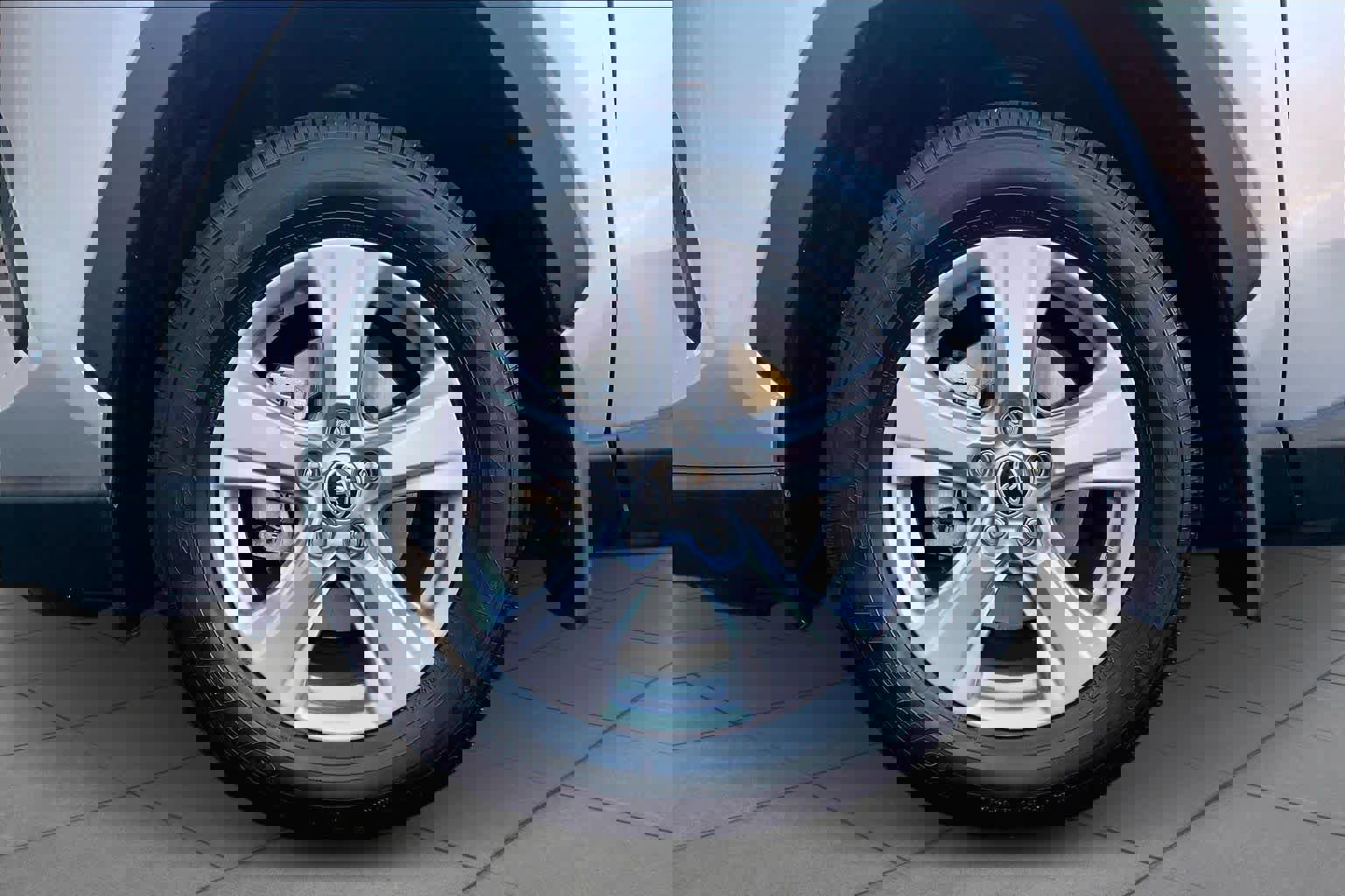 Used 2025 Toyota RAV4 XLE image 10