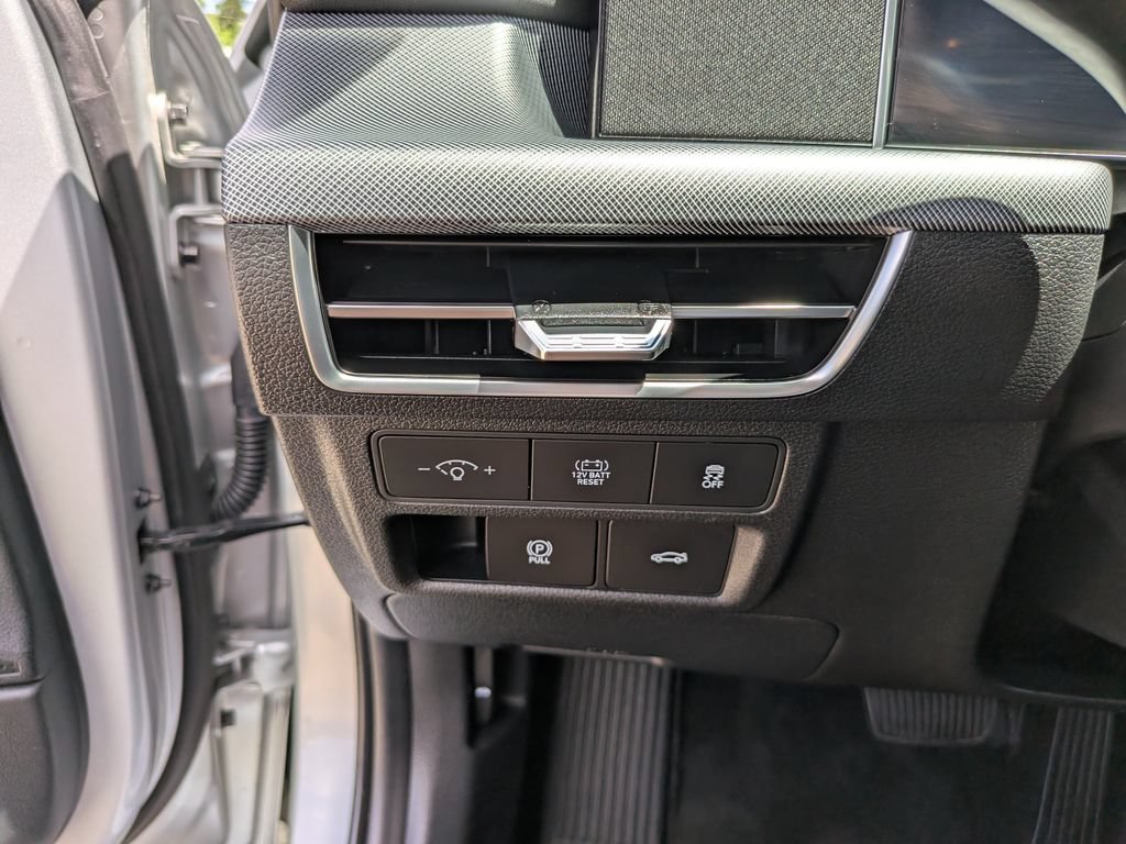 Used 2024 Hyundai Sonata SEL FWD image 28