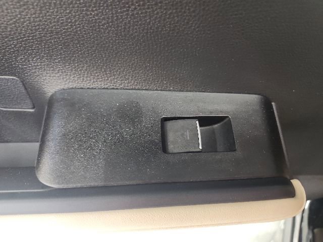 Certified 2025 Toyota Highlander Limited AWD/4WD image 36