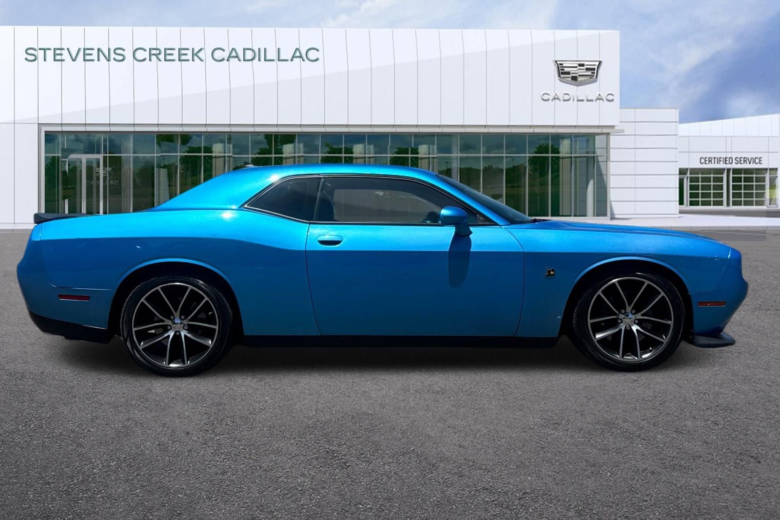 Used 2015 Dodge Challenger R/T Scat Pack RWD image 2