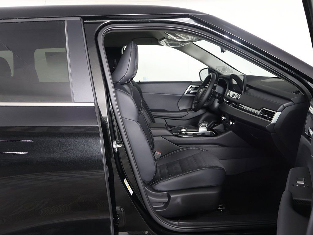 New 2026 Mitsubishi Outlander SE image 28